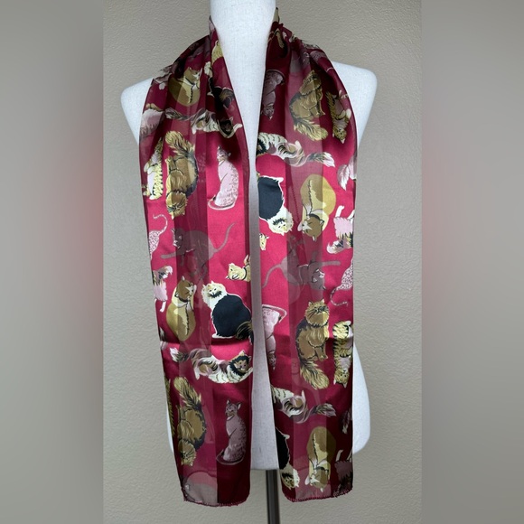 Cat Lover Scarf. No brand. Burgandy color with various cats throughout. One size - Picture 3 of 9